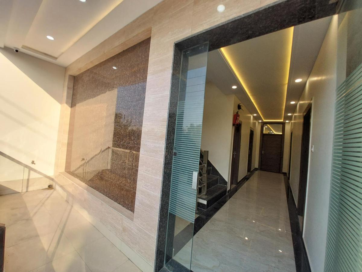 Taj Nice Point Manage By Taj Sunrise Group Agra  Εξωτερικό φωτογραφία