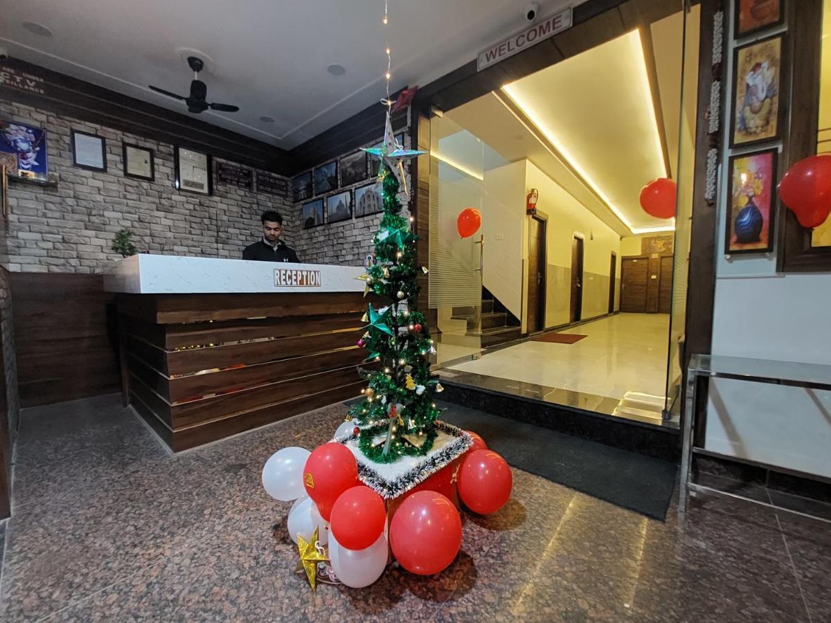 Taj Nice Point Manage By Taj Sunrise Group Agra  Εξωτερικό φωτογραφία