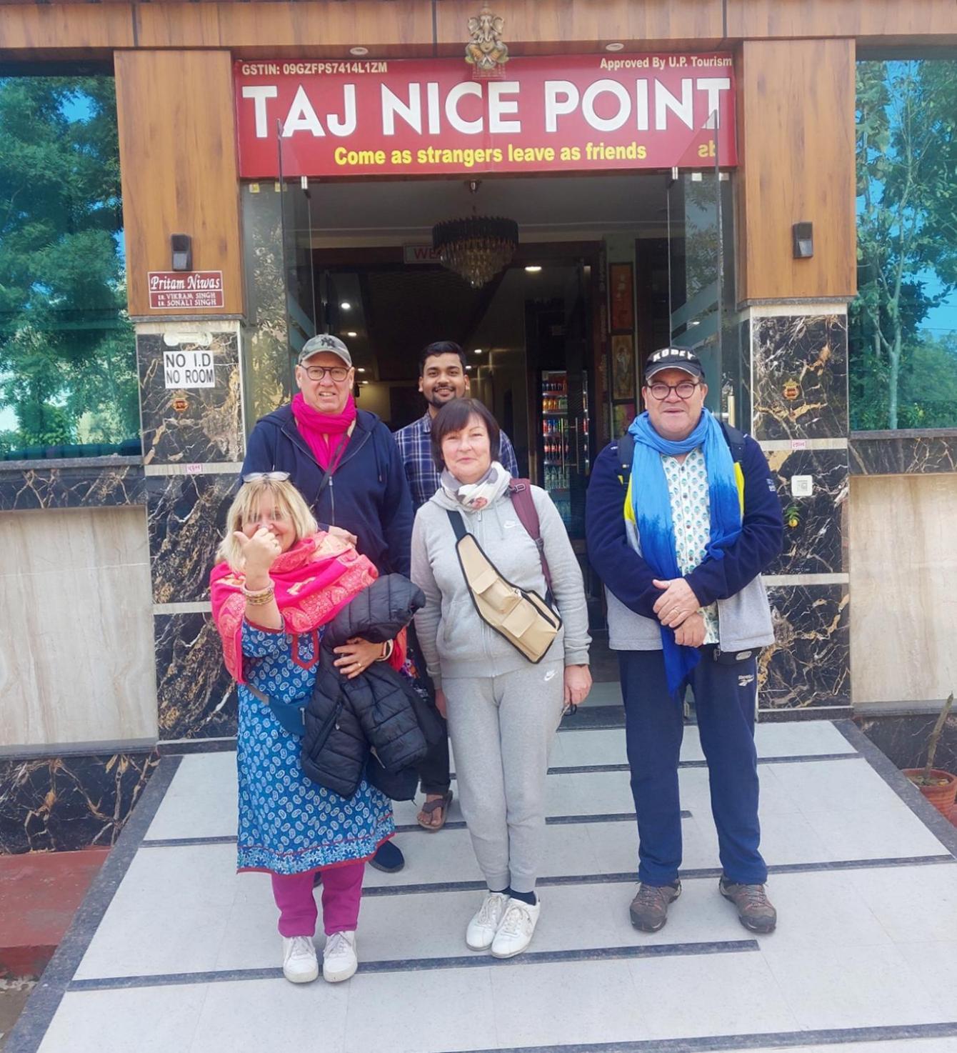 Taj Nice Point Manage By Taj Sunrise Group Agra  Εξωτερικό φωτογραφία