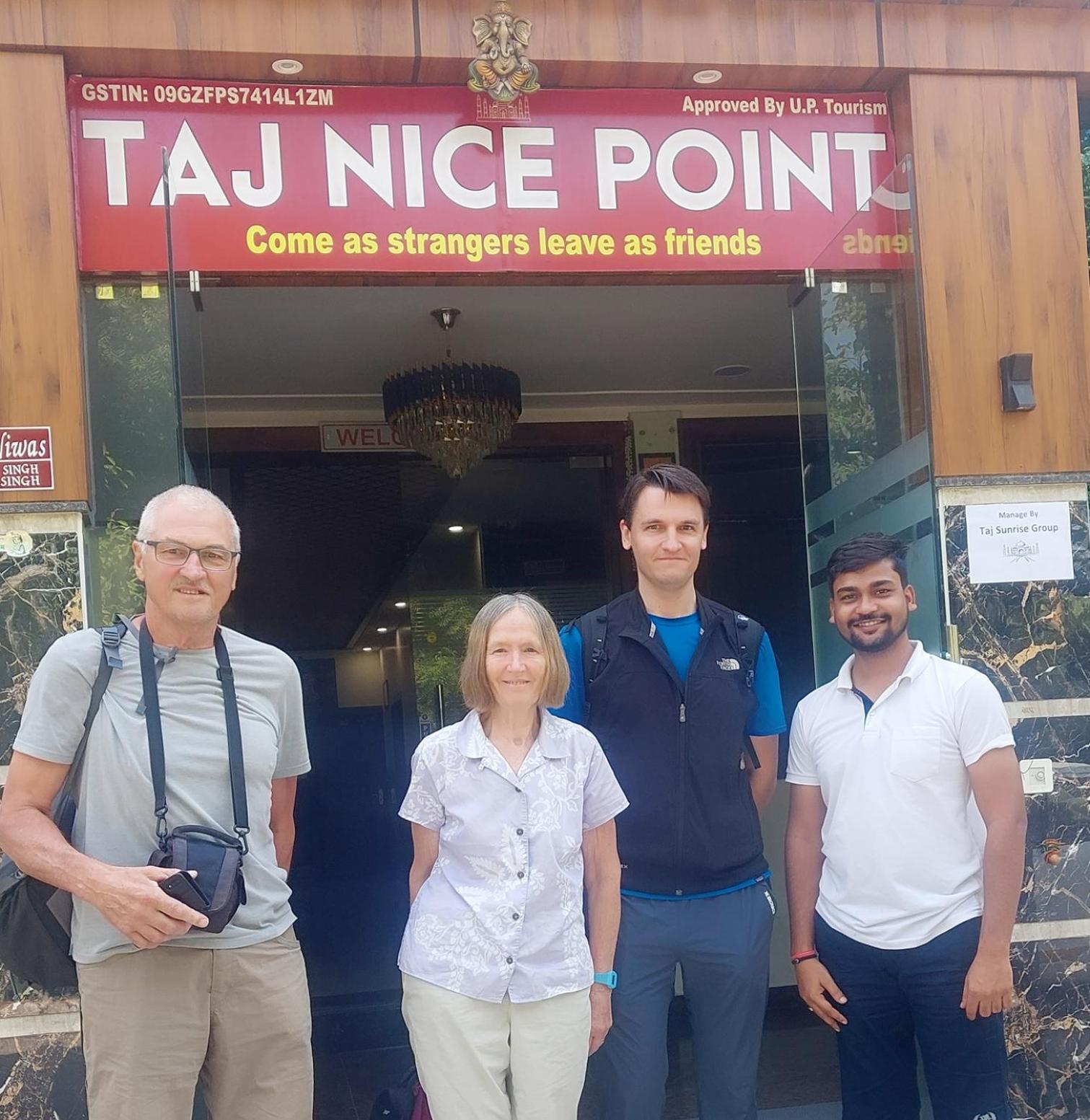 Taj Nice Point Manage By Taj Sunrise Group Agra  Εξωτερικό φωτογραφία