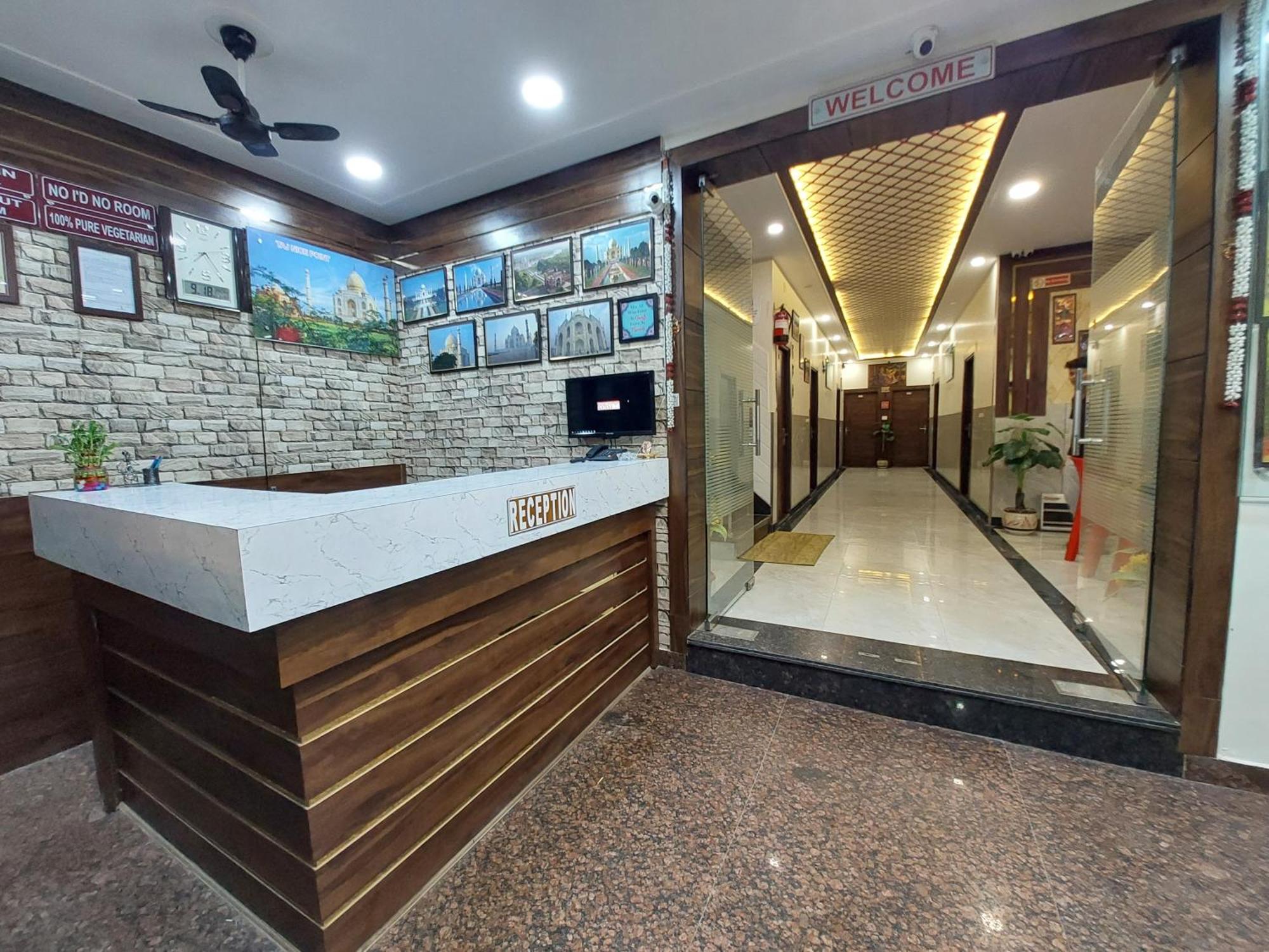 Taj Nice Point Manage By Taj Sunrise Group Agra  Εξωτερικό φωτογραφία