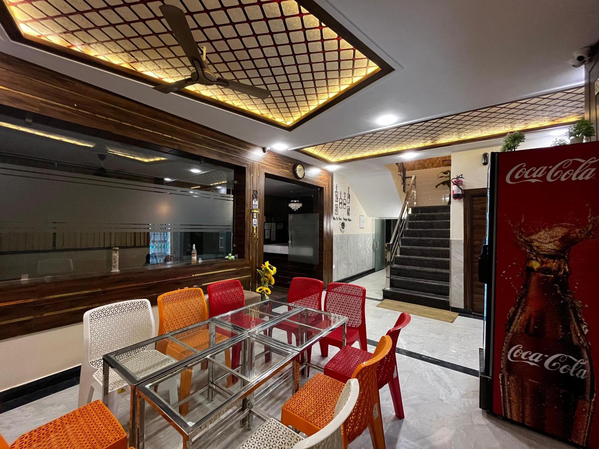 Taj Nice Point Manage By Taj Sunrise Group Agra  Εξωτερικό φωτογραφία